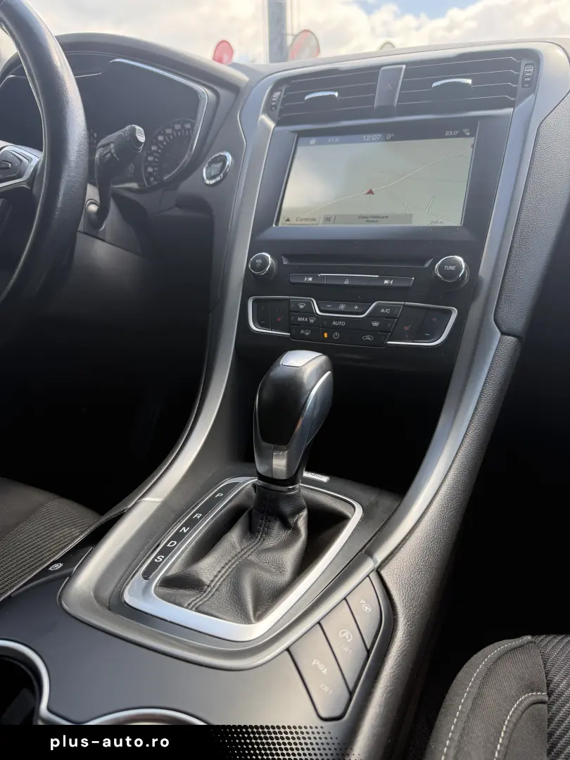 Ford Mondeo Titanium 1.5 Benzina Automat