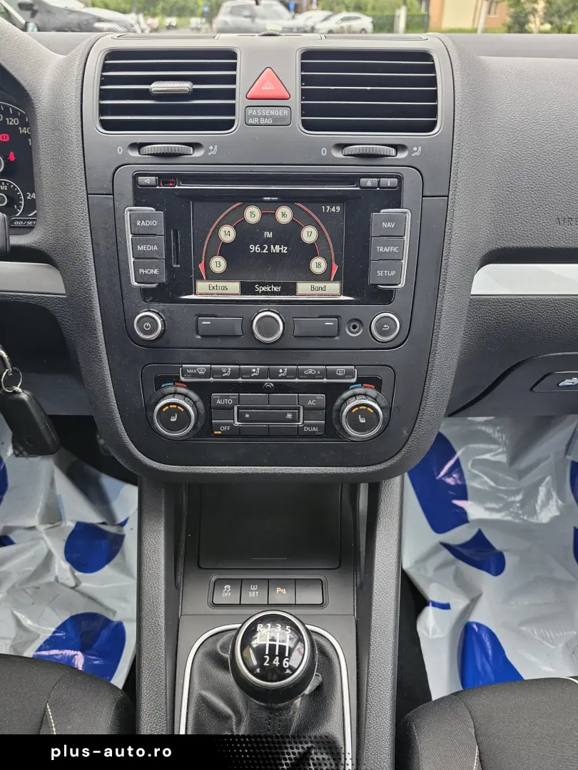 Vw Jetta 1.4TSI 122 cai 2010 Navigatie