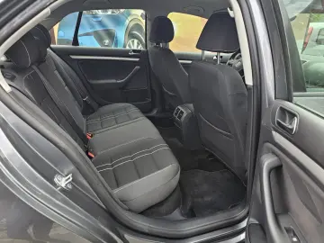 Vw Jetta 1.4TSI 122 cai 2010 Navigatie