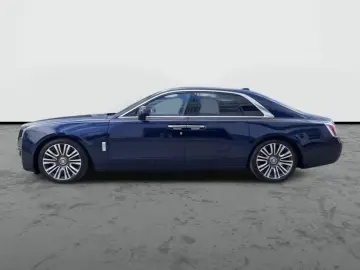 ROLLS ROYCE Ghost  PROVENANCE