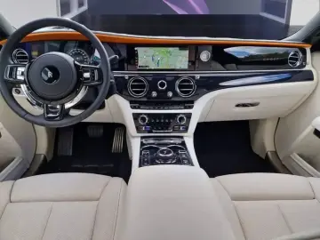 ROLLS ROYCE Ghost  PROVENANCE