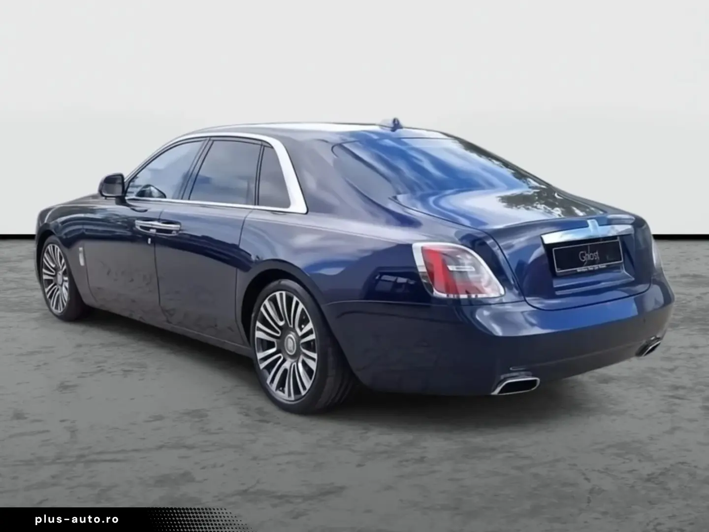ROLLS ROYCE Ghost  PROVENANCE