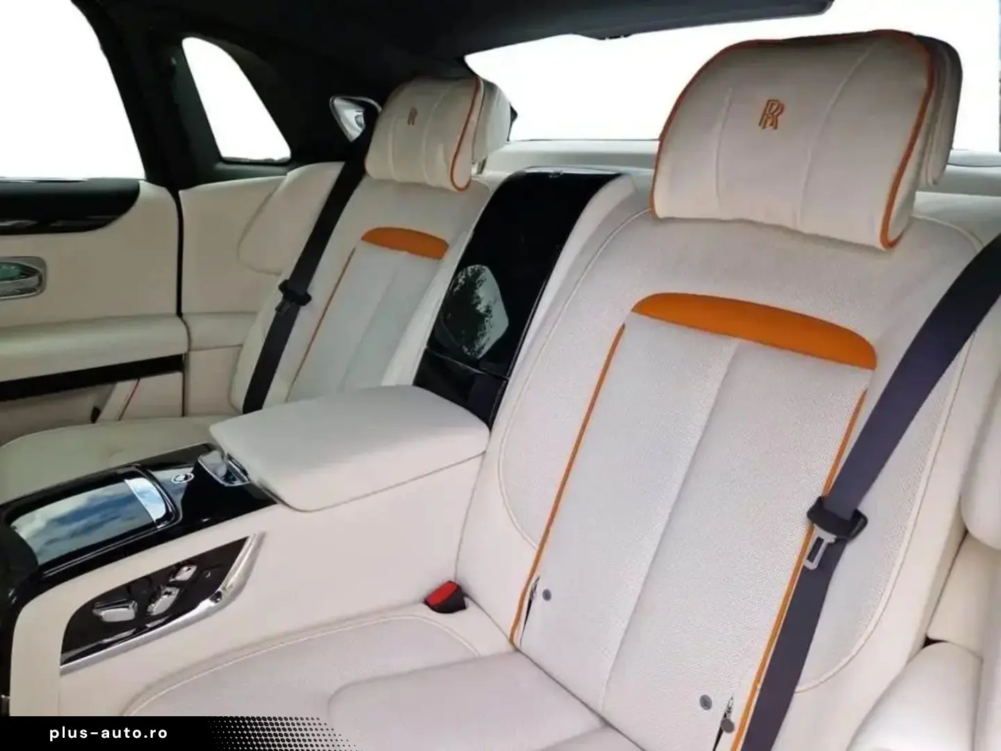ROLLS ROYCE Ghost  PROVENANCE