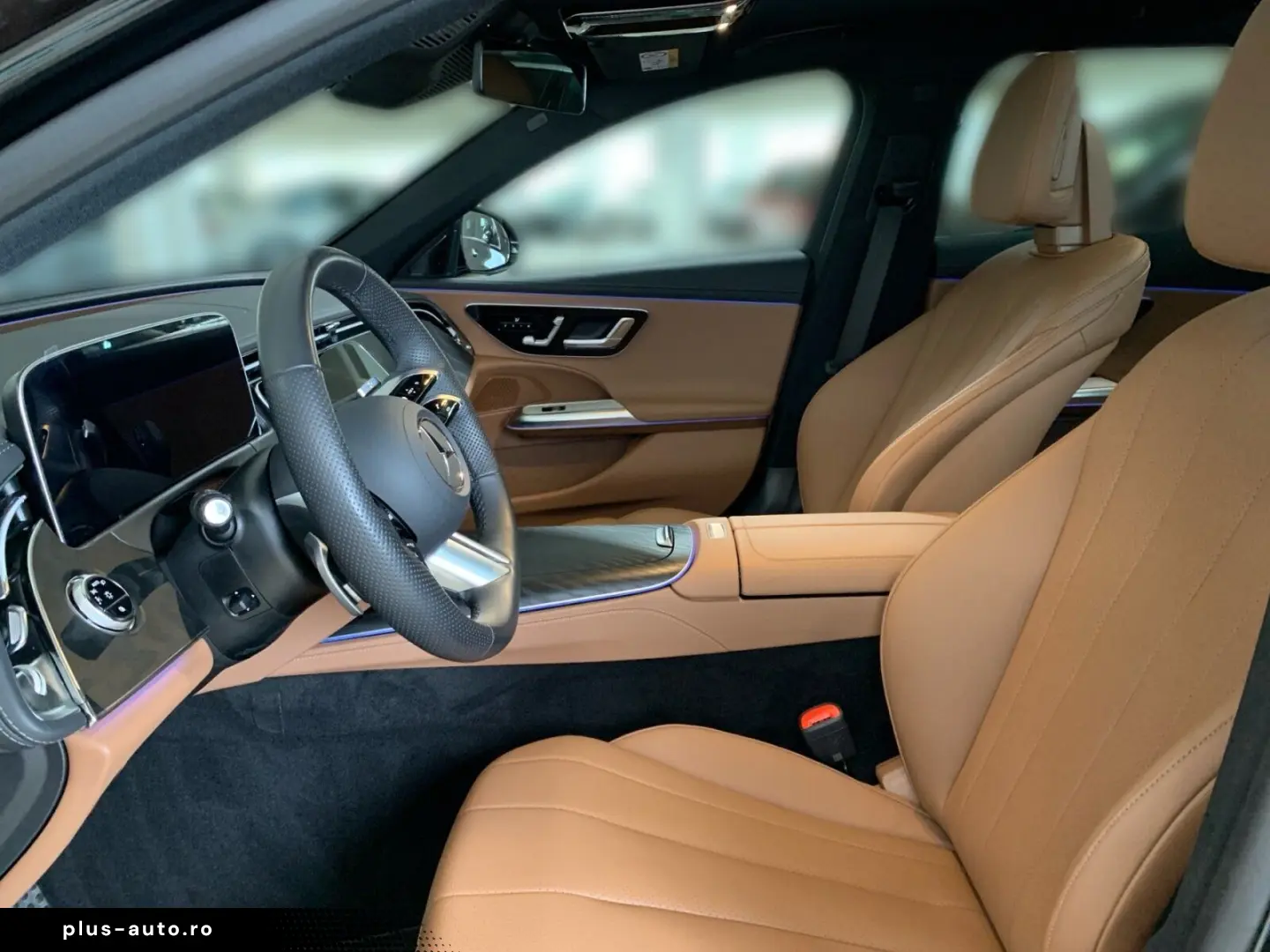 MERCEDES-BENZ E 200 d T  AMG AHK MEMO PANO 360 KAM DISTR