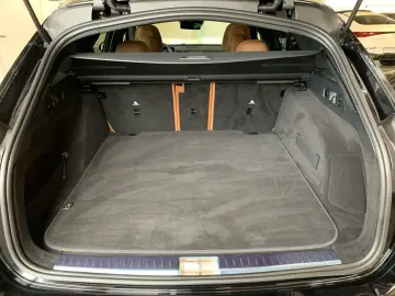 MERCEDES-BENZ E 200 d T  AMG AHK MEMO PANO 360 KAM DISTR