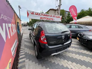 Dacia Sandero Stepway 1.6i