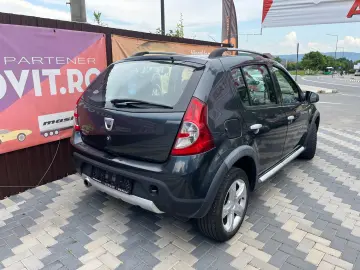 Dacia Sandero Stepway 1.6i
