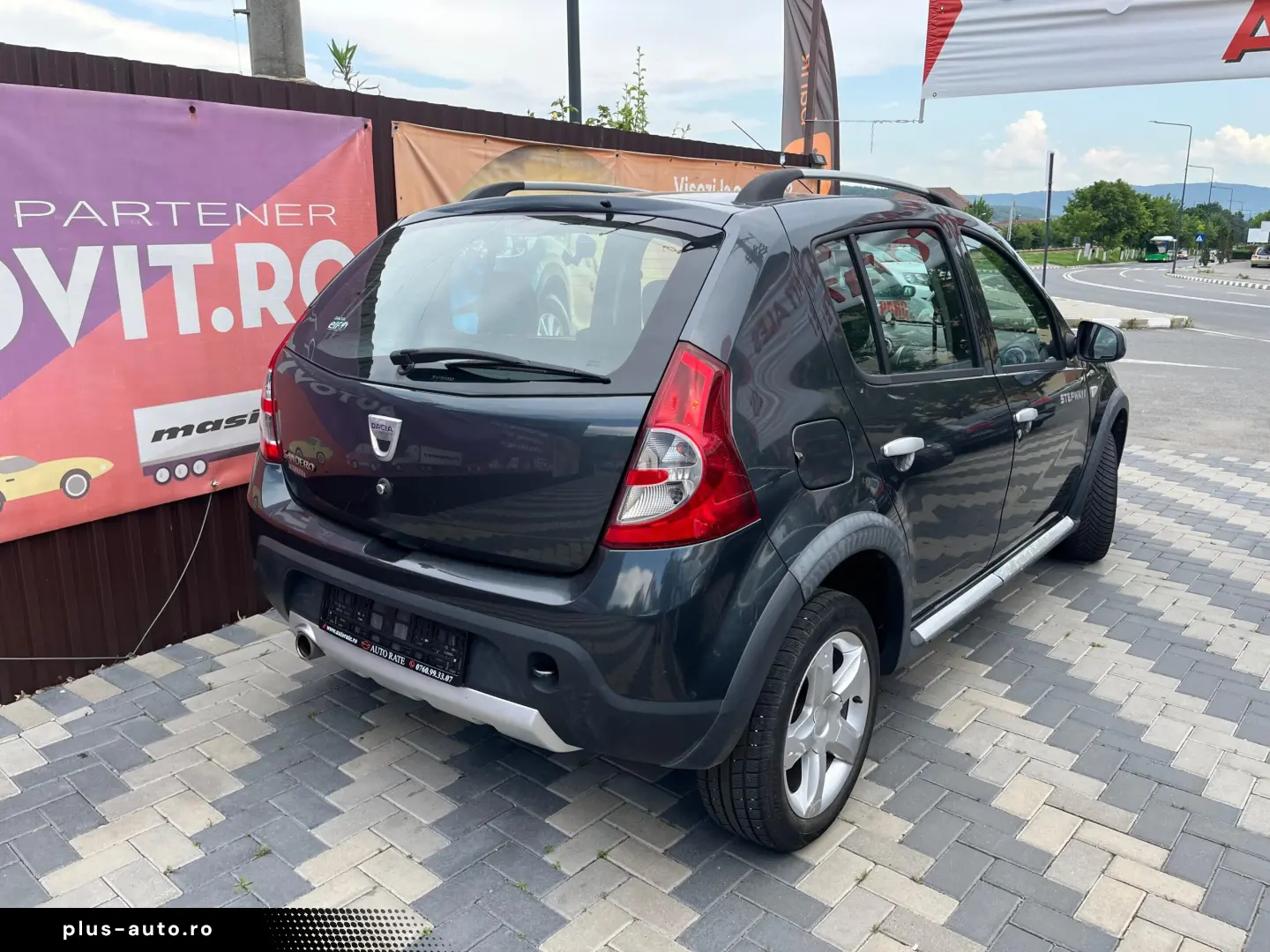 Dacia Sandero Stepway 1.6i