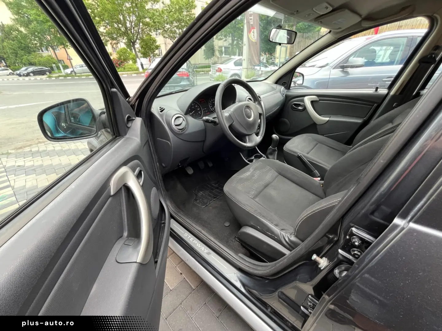 Dacia Sandero Stepway 1.6i