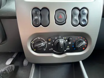Dacia Sandero Stepway 1.6i