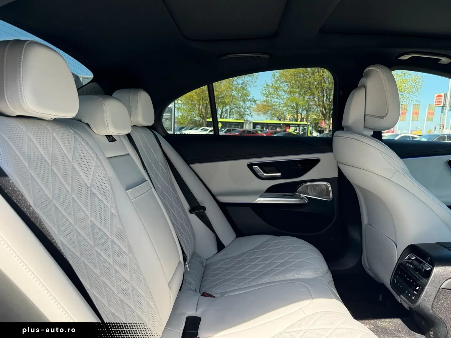 MERCEDES-BENZ E 200 AMG Premium  Superscreen 20 Zoll