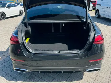 MERCEDES-BENZ E 200 AMG Premium  Superscreen 20 Zoll