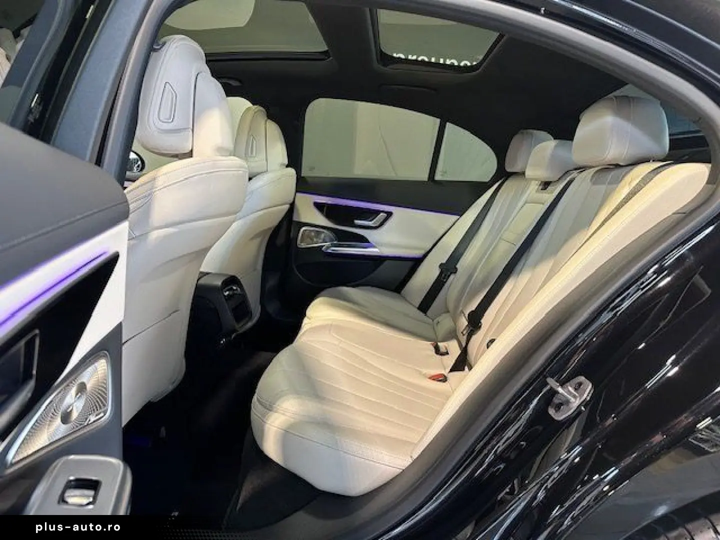 MERCEDES-BENZ E 200 AMG Night Pano Dist 20  Superscr&hellip;