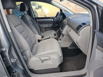 Vw touran 1.9 TDI 2008 7 locuri 6 1 viteze