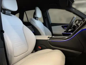 MERCEDES-BENZ GLC 220d 4MATIC AMG Line Night