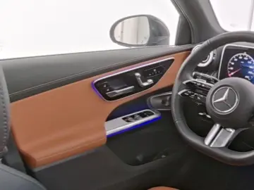 MERCEDES-BENZ GLC 300 4M AMG Premium Technik FarAss Pkt AHK