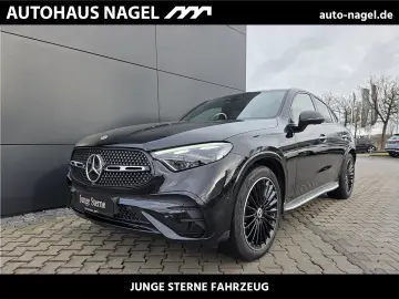 MERCEDES-BENZ GLC 300 d 4M AMG AIRMATIC AHK PANO DISTR STHZ
