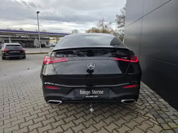 MERCEDES-BENZ GLC 300 d 4M AMG AIRMATIC AHK PANO DISTR STHZ
