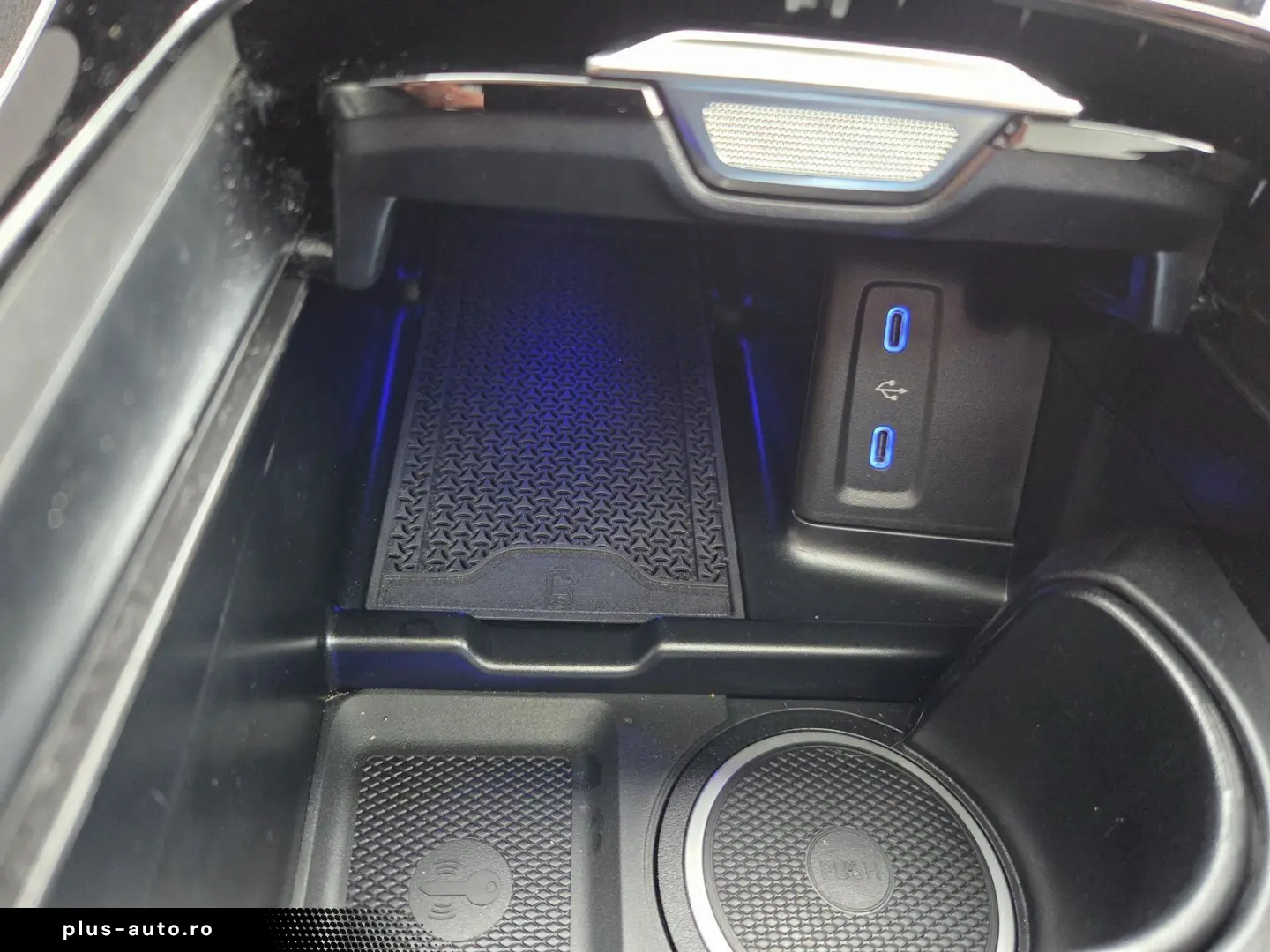 MERCEDES-BENZ GLC 300 d 4M AMG AIRMATIC AHK PANO DISTR STHZ