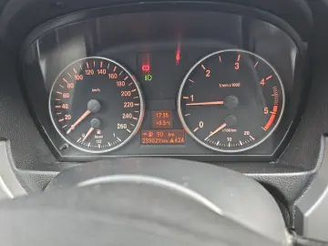Bmw E90 320d(distributie fata) 163 cai M-pachet 2007