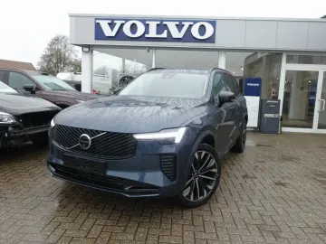 VOLVO XC90 Ultra Dark T8 AWD FourC B&W AHK Pano 360