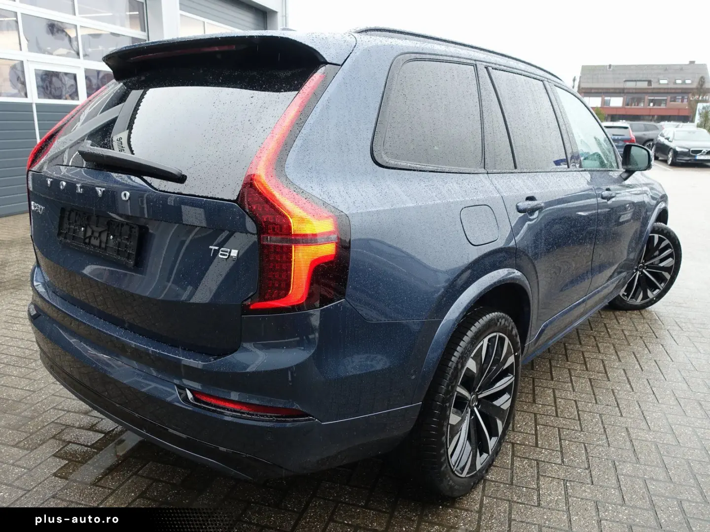 VOLVO XC90 Ultra Dark T8 AWD FourC B&W AHK Pano 360
