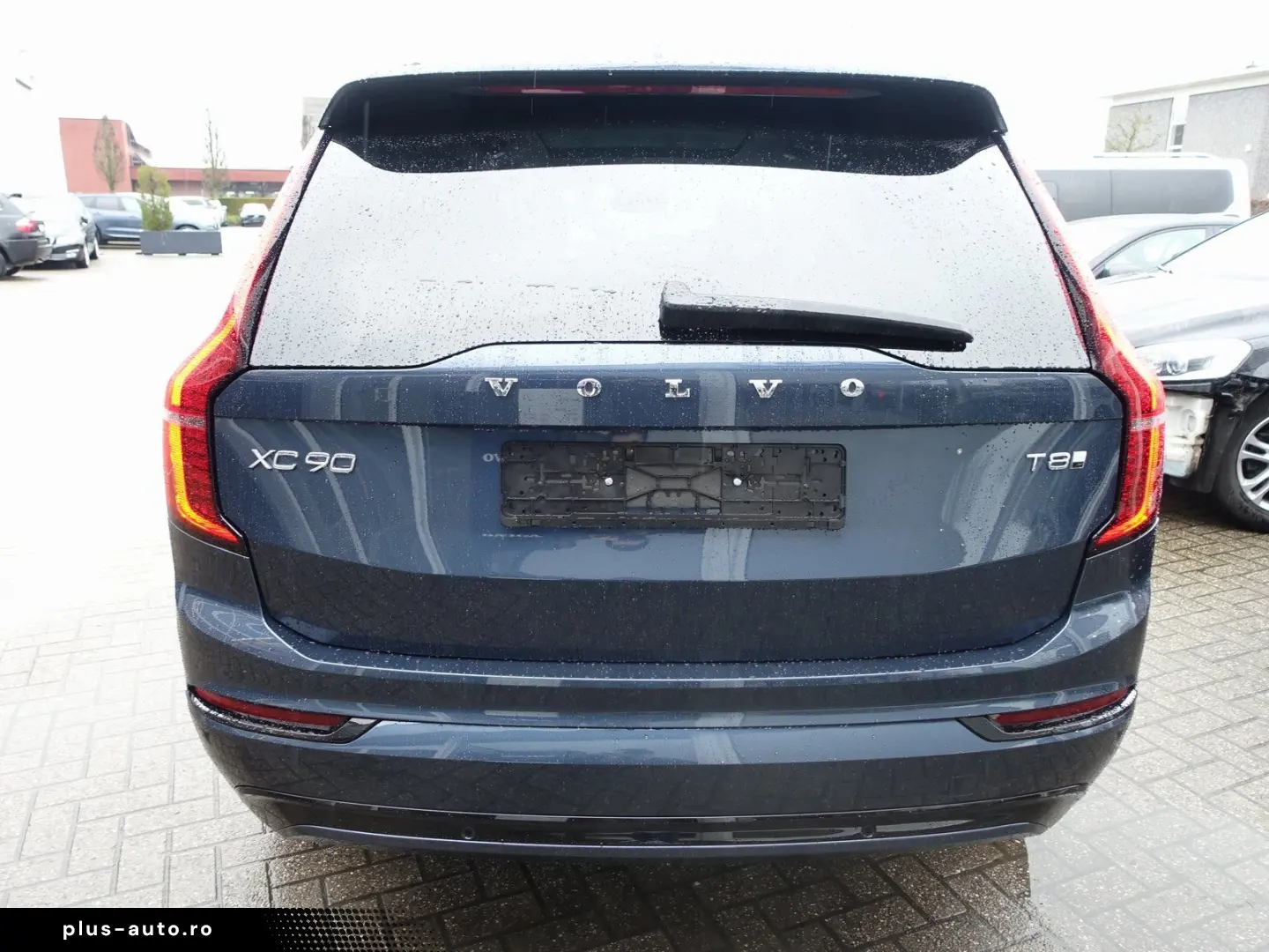 VOLVO XC90 Ultra Dark T8 AWD FourC B&W AHK Pano 360