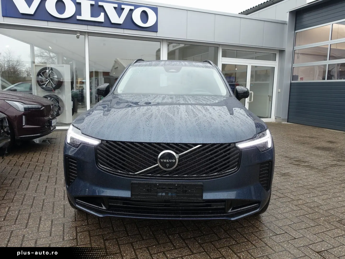 VOLVO XC90 Ultra Dark T8 AWD FourC B&W AHK Pano 360