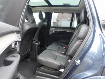 VOLVO XC90 Ultra Dark T8 AWD FourC B&W AHK Pano 360