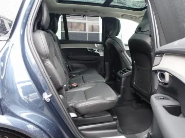 VOLVO XC90 Ultra Dark T8 AWD FourC B&W AHK Pano 360