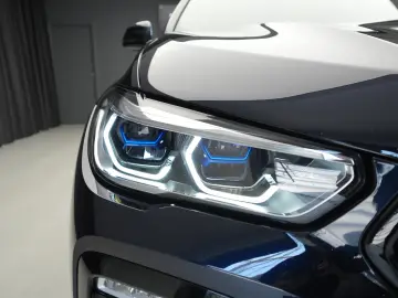 BMW X6 4.0i Pano H&K M Sport R21 Laser Carbon