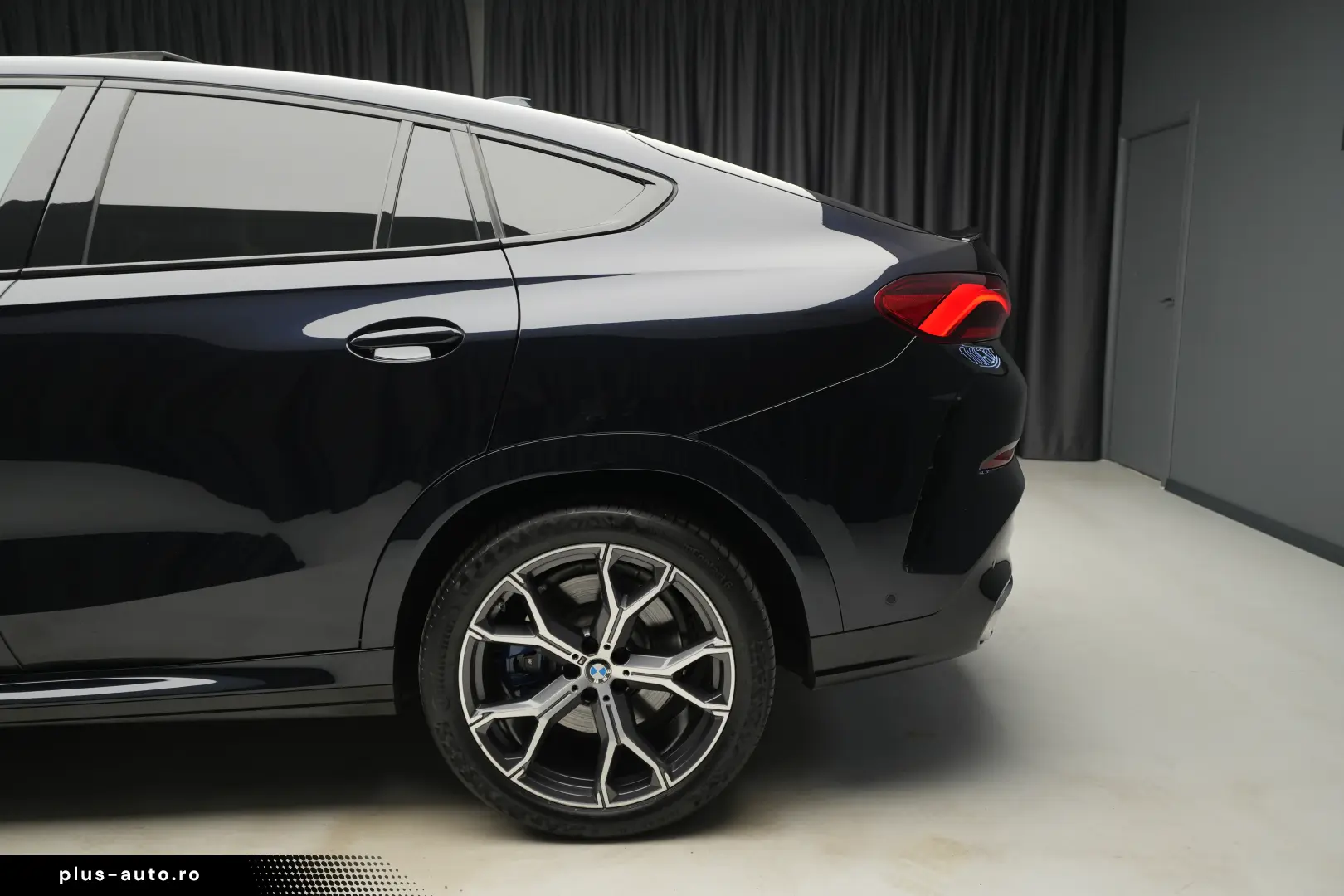 BMW X6 4.0i Pano H&K M Sport R21 Laser Carbon