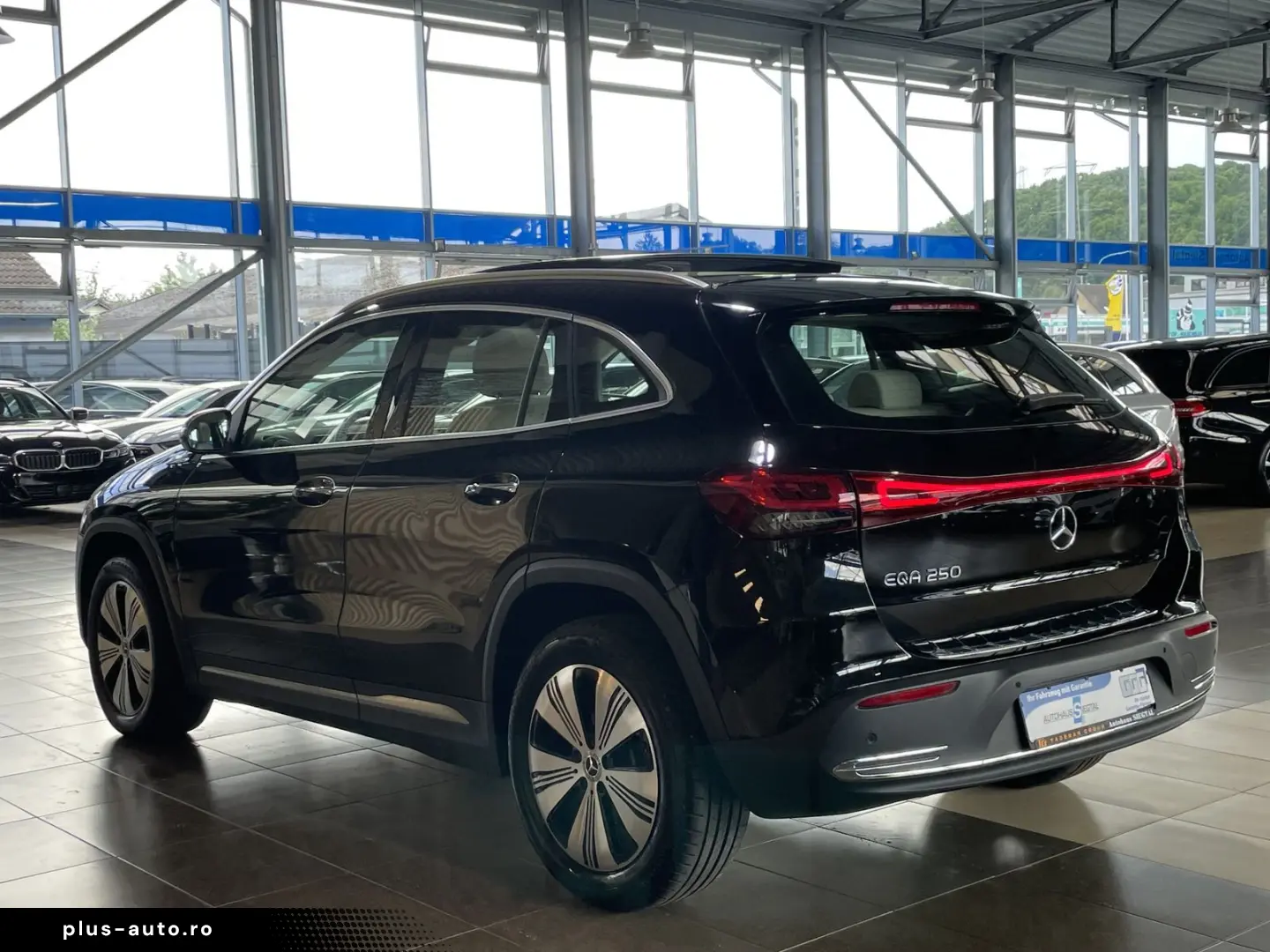MERCEDES-BENZ EQA 250 Progressive Pano. SHZ PDC Navi&hellip;