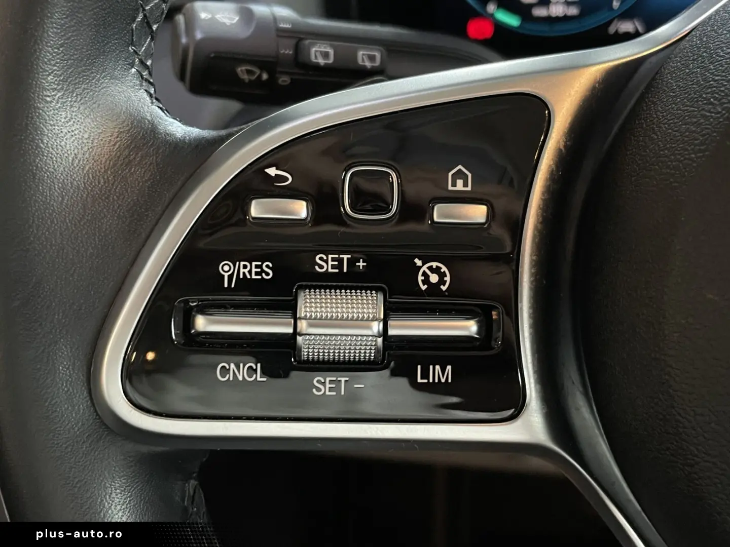 MERCEDES-BENZ EQA 250 Progressive Pano. SHZ PDC Navi&hellip;