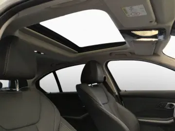 BMW 320i Limo LivePlus GSD AHK SpoSi Tempo DAB 18