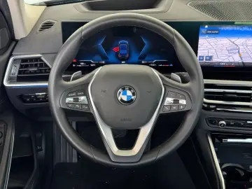 BMW 320iA Lim. Standh.LiveCock.ACC.LED.ParkAss.Keyl.