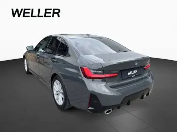 BMW 320i Lim M SPORT AdLED AHK HUD 360  HiFi St Go