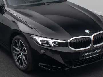 BMW 330i DigitalKey DAB Komfort HiFi Leder 18Zoll