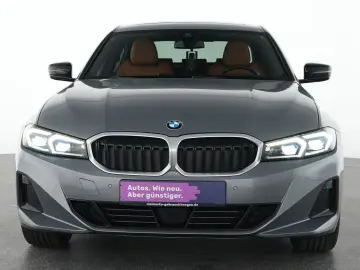 BMW 330i xDrive Schiebedach Harman-Kardon Navi Kamer