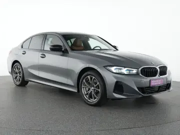 BMW 330i xDrive Schiebedach Harman-Kardon Navi Kamer