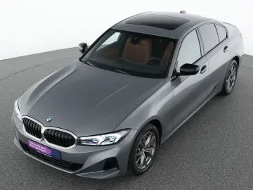 BMW 330i xDrive Schiebedach Harman-Kardon Navi Kamer