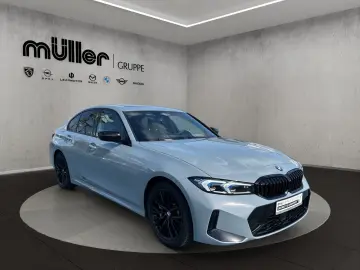 BMW 330i M SPORT LED GLASDACH HARMAN KARDON