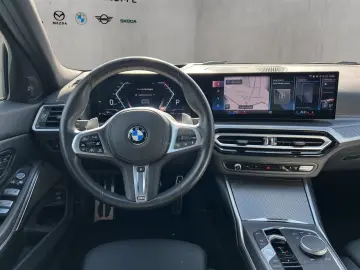 BMW 330i M SPORT LED GLASDACH HARMAN KARDON
