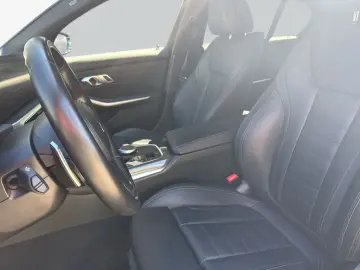 BMW 330e Aut.  AHK Sportpaket