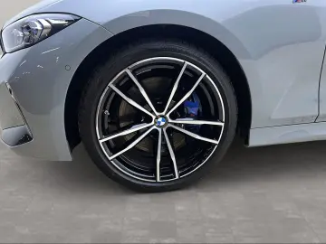 BMW 330i xDrive Limousine M Sport Standheizung HiFi