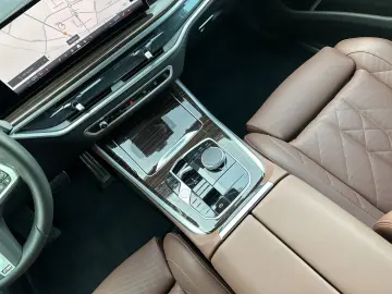 BMW X5 xDrive30d  Manhattan  M Sport AHK H K