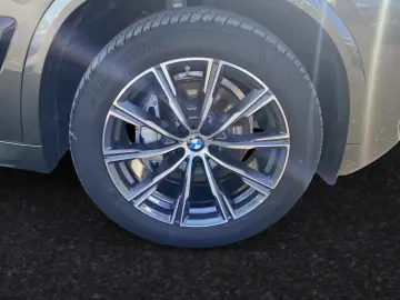 BMW X5 xDrive30d  Manhattan  M Sport AHK Pano