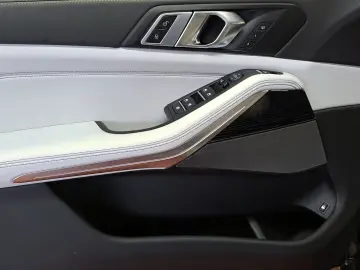 BMW X5 xDrive50e M Sport Harman K Winterräder inkl.