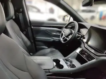 BYD SEAL U DM-i