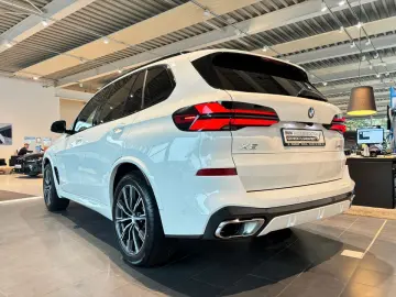 BMW X5 xDrive40d M Sportpaket Innovationsp. AHK RFT